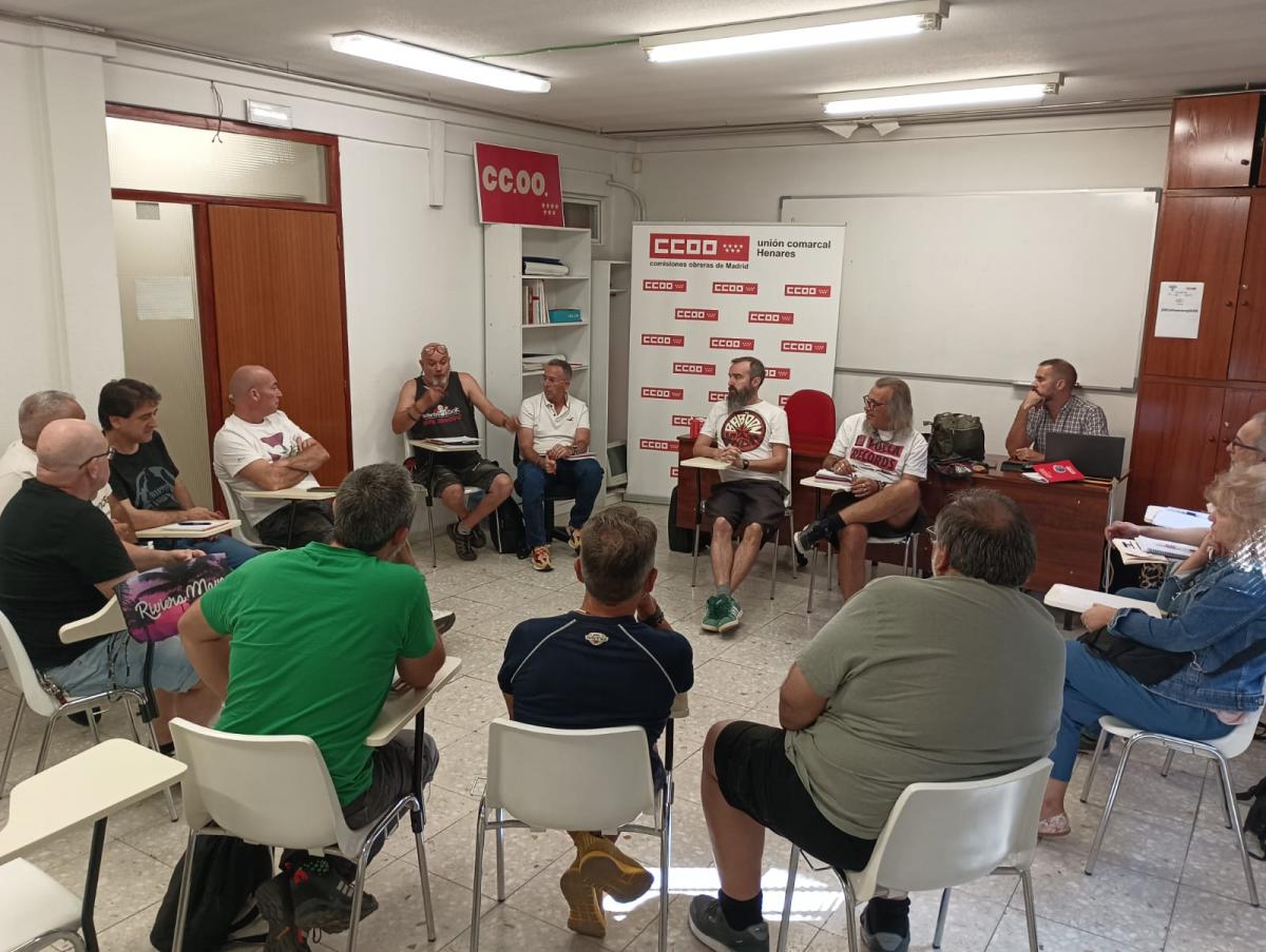 Delegados y delegadas del sector de Madrid reunidos en las sedes comarcales y en la sede del sector estatal.