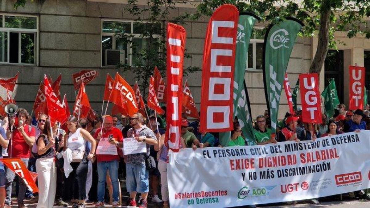 Concentracin ante Ministerio de Defensa