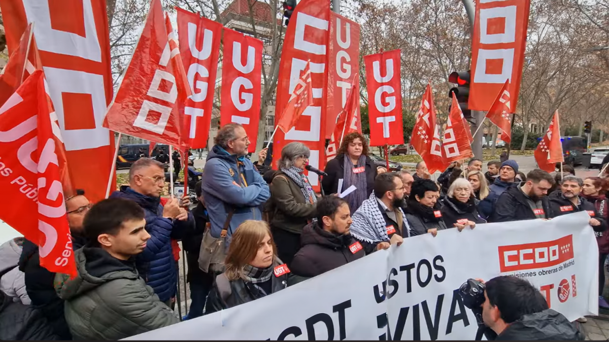 Concentración frente a la Asamblea de Madrid