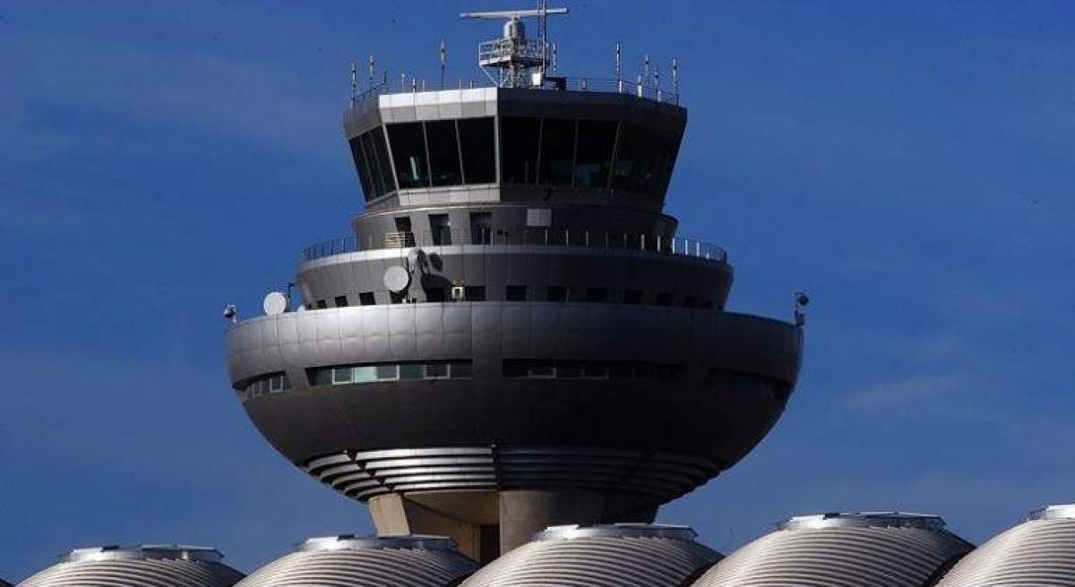 Torre de control de tráfico aéreo (fuente El Economista).