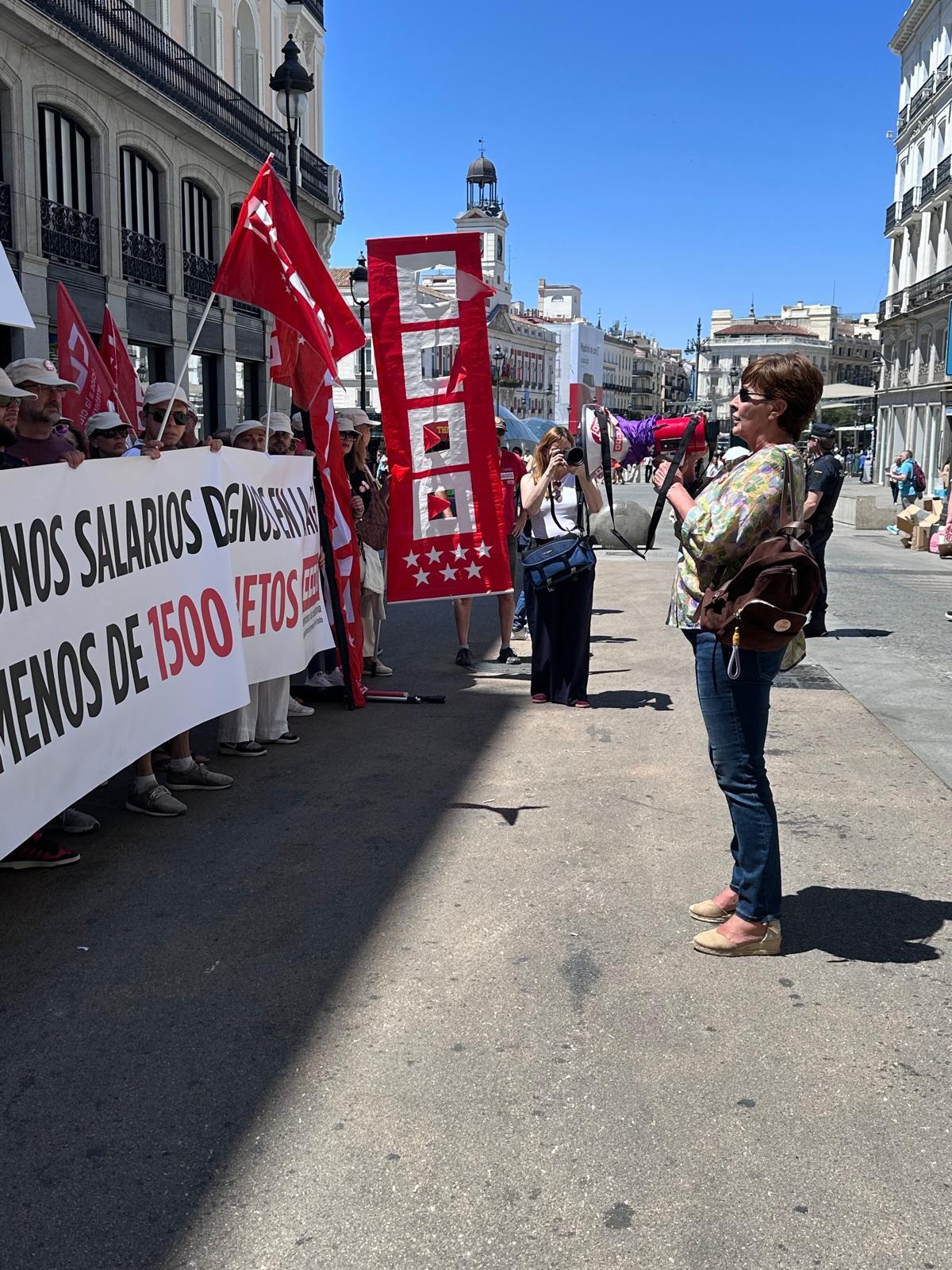 Concentración frente al Ministerio de Hacienda